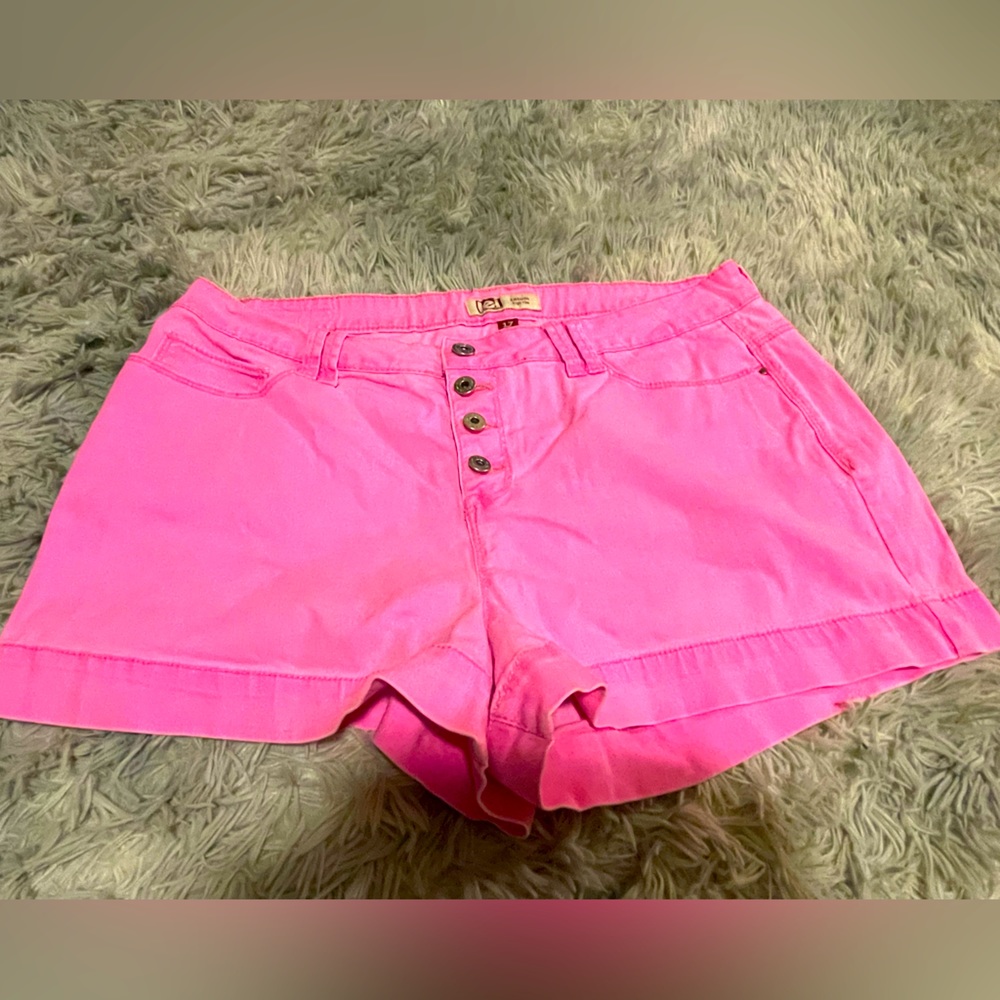 Lei Women's Pink Shorts
